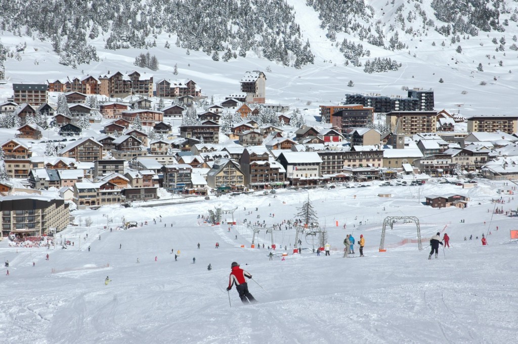 The 10 Biggest Ski Resorts In The World | InTheSnow