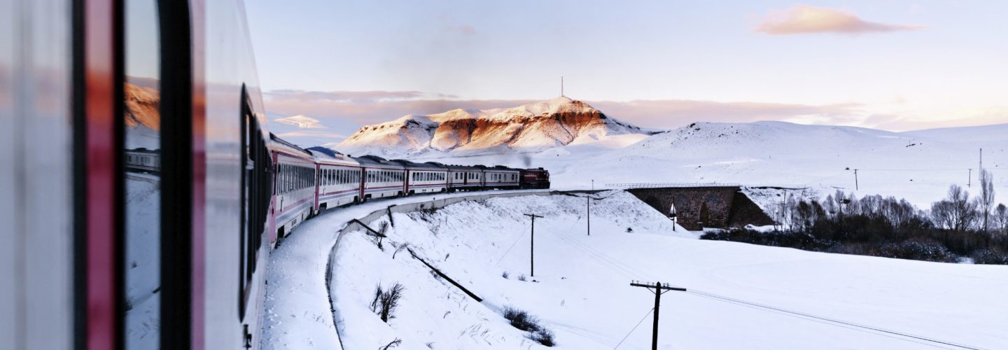 Train on bend in the snow sezer66