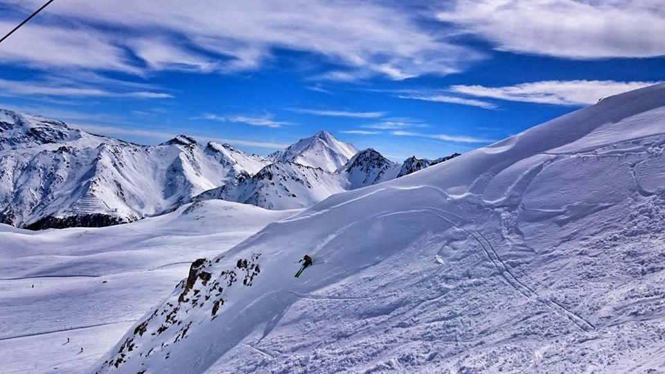 Where To Ski or Snowboard at the End of March 2017 in Austria