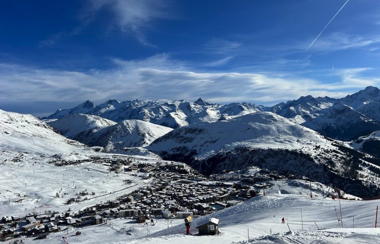 Pre-Christmas Skiing in Alpe d&#8217;Huez