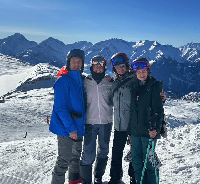 Pre-Christmas Skiing in Alpe d&#8217;Huez